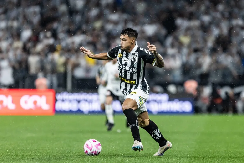 Santos de Marcos Leonardo também sofreu muito para fazer gols em 2023 . Foto: Abner Dourado/AGIF
