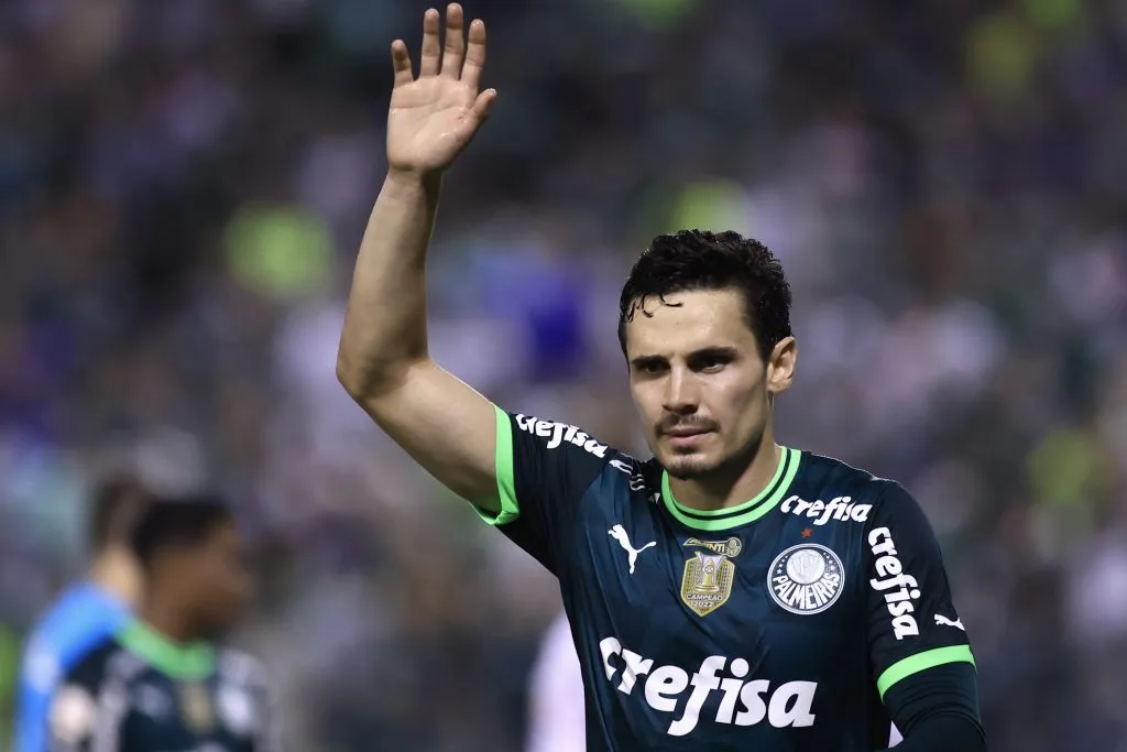 Raphael Veiga jogador do Palmeiras durante partida contra o Internacional no estadio Arena Barueri pelo campeonato Brasileiro A 2023. Marcello Zambrana/AGIF