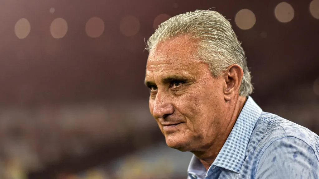 Tite diz estar bem neste momento - Foto: Thiago Ribeiro/AGIF.