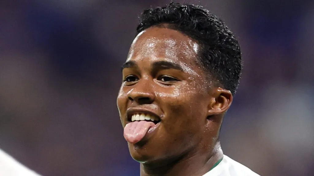 Endrick jogador do Palmeiras comemora seu gol durante partida contra o Cruzeiro