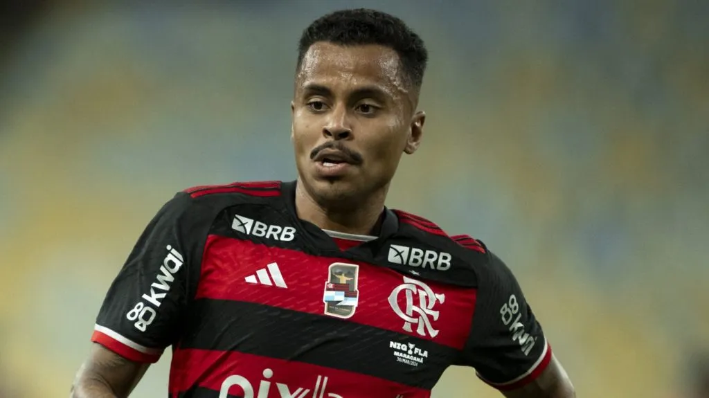 Ex-jogador do Atlético-MG, Allan vive drama no Flamengo. Foto: Jorge Rodrigues/AGIF