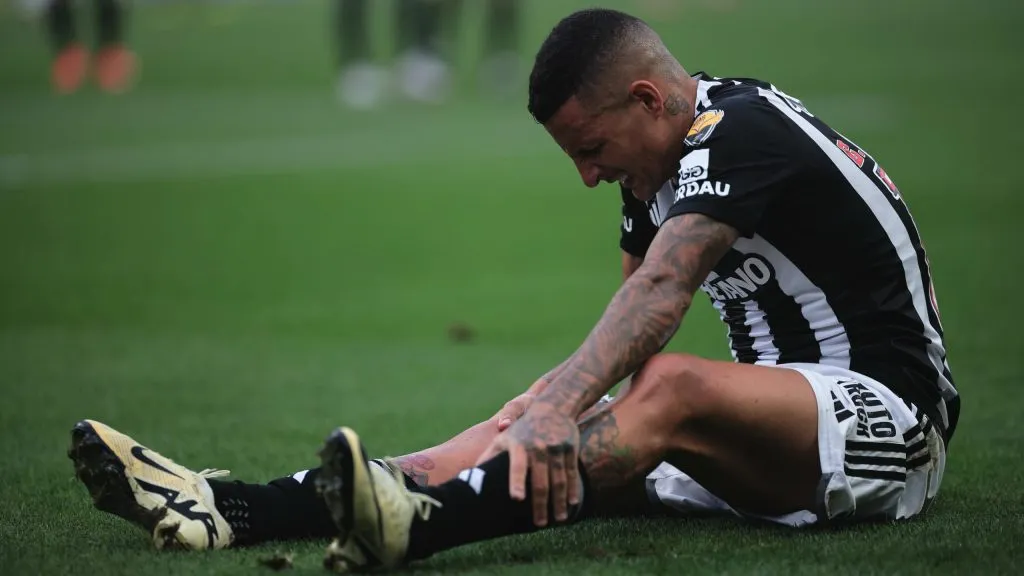 Guilherme Arana não vive bom momento - Foto: Ettore Chiereguini/AGIF.
