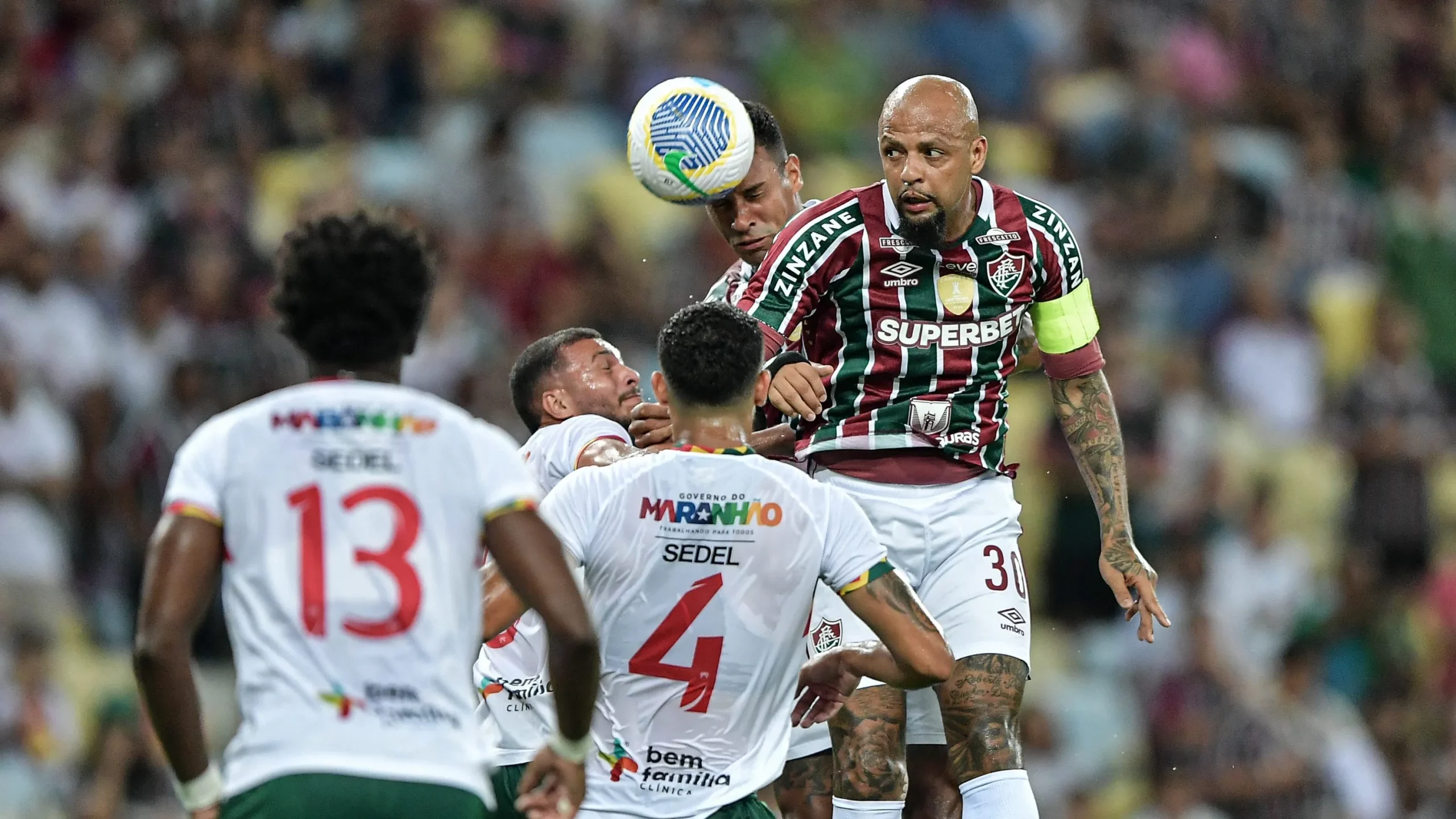 Felipe Melo em ação pelo Flu –  Foto: Thiago Ribeiro/AGIF