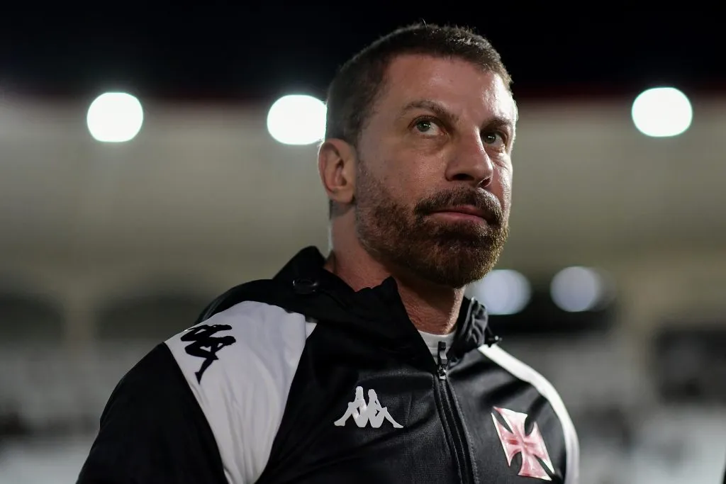 Pedrinho, presidente do Vasco, afirmou que empréstimo aconteceu por boa relação entre os clubes Foto: Thiago Ribeiro/AGIF