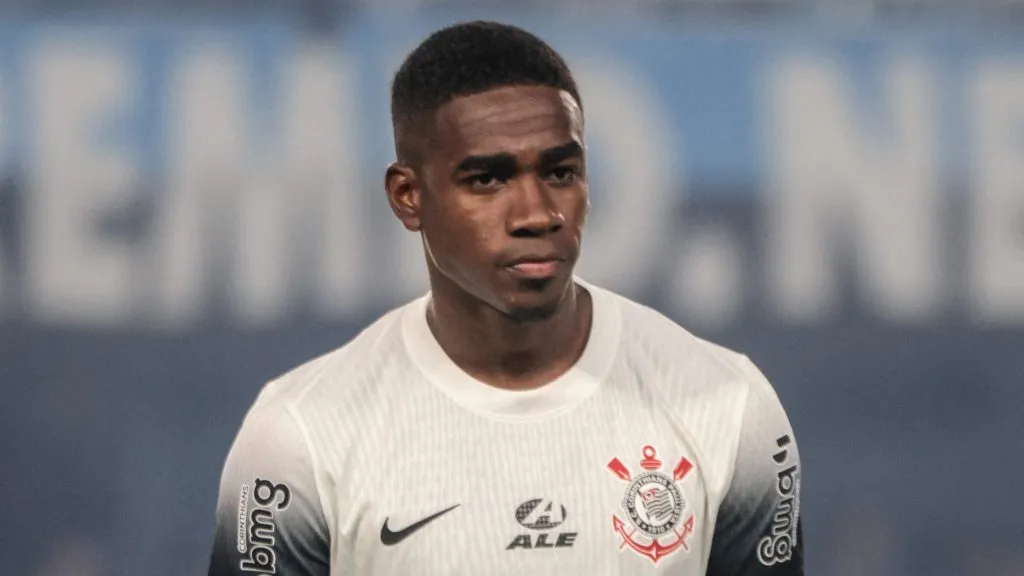 Félix Torres perde espaço no Corinthians - Foto: Robson Mafra/AGIF.