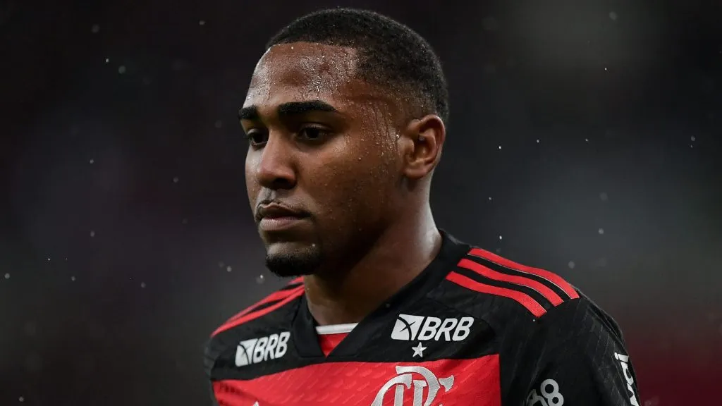 Lorran quer sair do Flamengo - Foto: Thiago Ribeiro/AGIF.