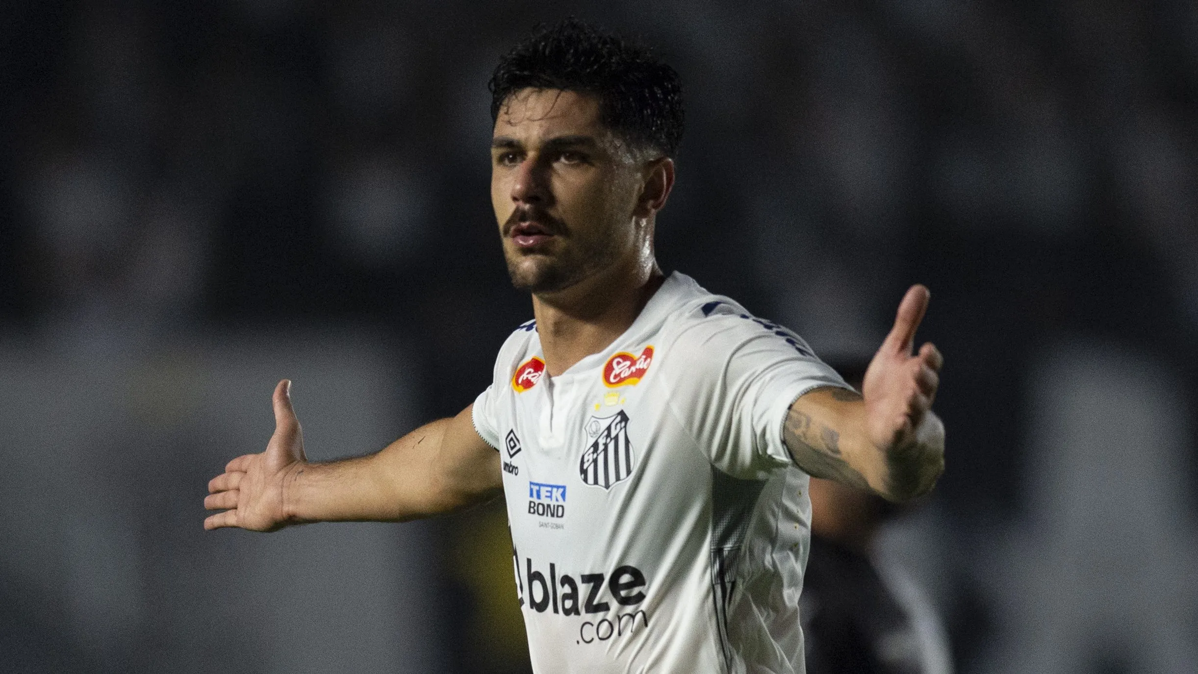 Santos vai precisar quitar a dívida - Foto: Anderson Romão/AGIF.