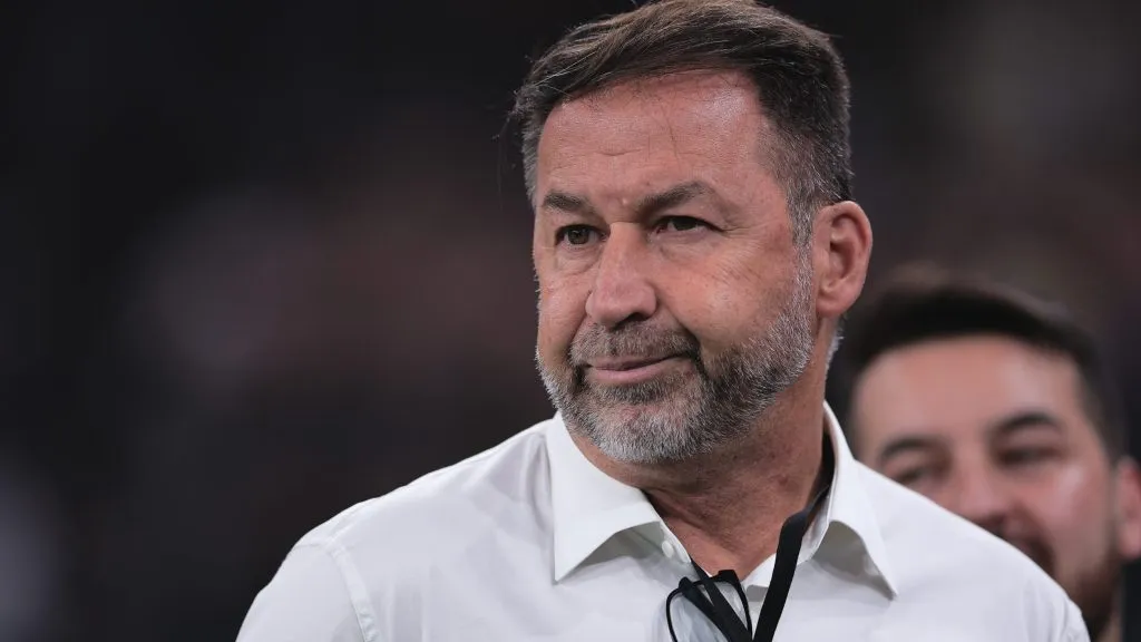 Augusto Melo, presidente do Corinthians, se posicionou sobre Hugo Souza –  Foto: Ettore Chiereguini/AGIF