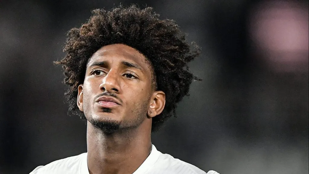 Talles Magno jogador do Corinthians durante partida contra o Botafogo no estadio Engenhao pelo campeonato Brasileiro A 2024. Foto: Thiago Ribeiro/AGIF