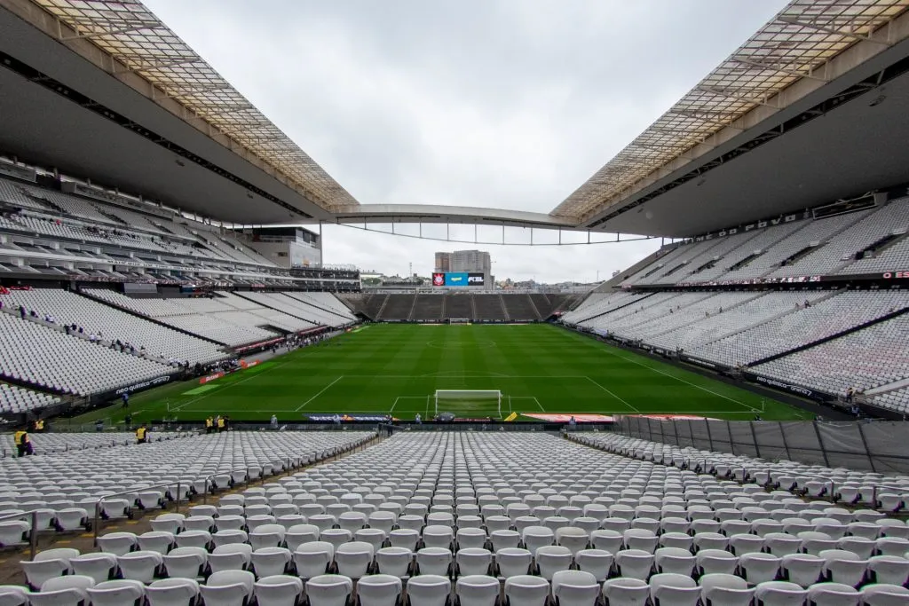 Corinthians e Flamengo se encontram ne Neo Química Arena. Foto: Anderson Romao/AGIF