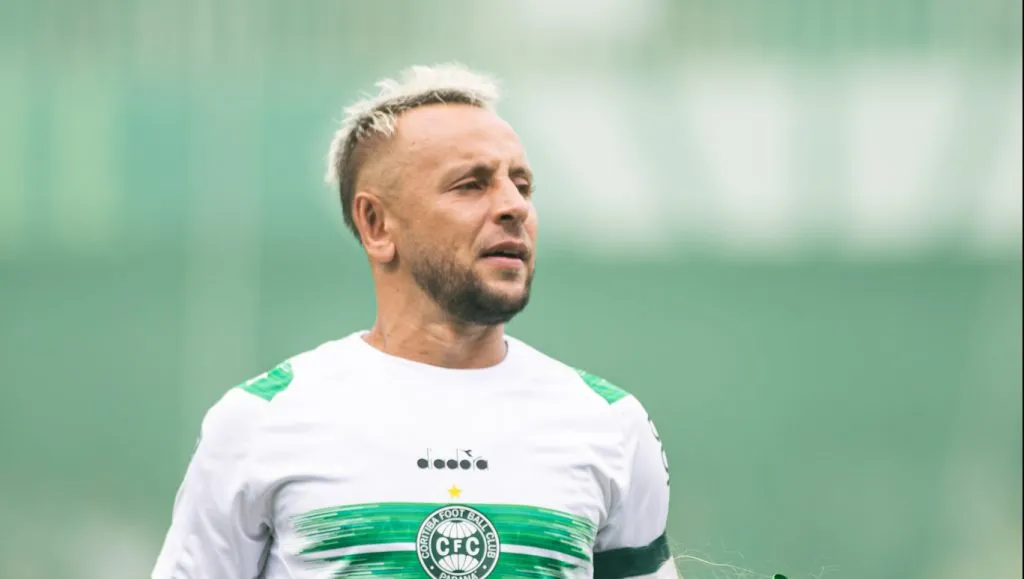 Rafinha saiu 