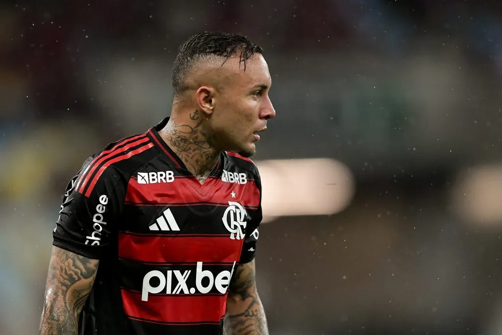 RJ – RIO DE JANEIRO – 30/01/2025 – CARIOCA 2025, FLAMENGO X SAMPAIO CORREA – Everton Cebolinha jogador do Flamengo durante partida contra o Sampaio Correa no estadio Maracana pelo campeonato Carioca 2025. Foto: Thiago Ribeiro/AGIF