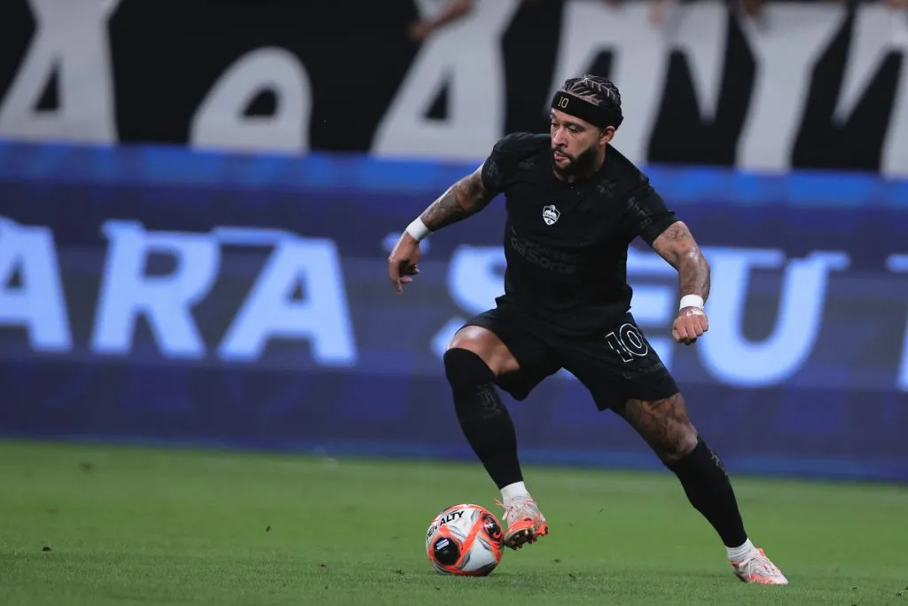 Memphis Depay jogador do Corinthians – Foto: Ettore Chiereguini/AGIF