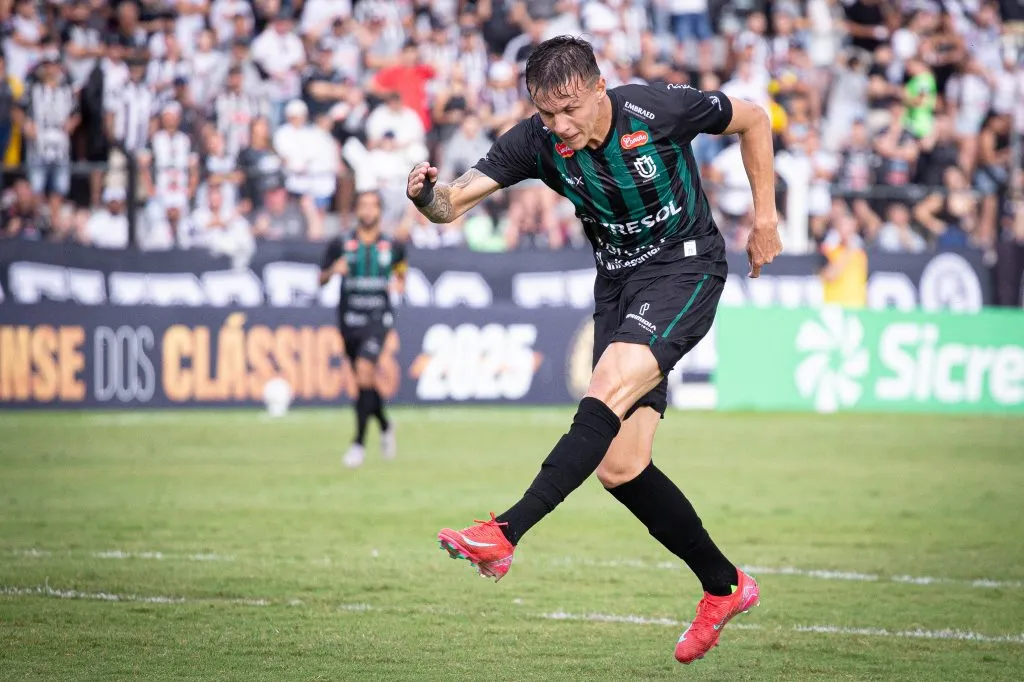 PR – PONTA GROSSA – 15/02/2025 – PARANAENSE 2025, OPERARIO X MARINGA – Matheus Moraes jogador do Maringa durante partida contra o Operario no estadio Germano Kruger pelo campeonato Paranaense 2025. Foto: Giovani Baccin/AGIF