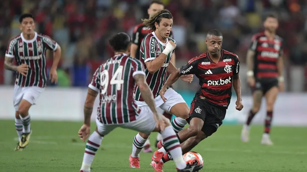 de la Cruz jogador do Flamengo durante partida contra o Fluminense no estadio Maracana pelo campeonato Carioca 2025. Foto: Thiago Ribeiro/AGIF