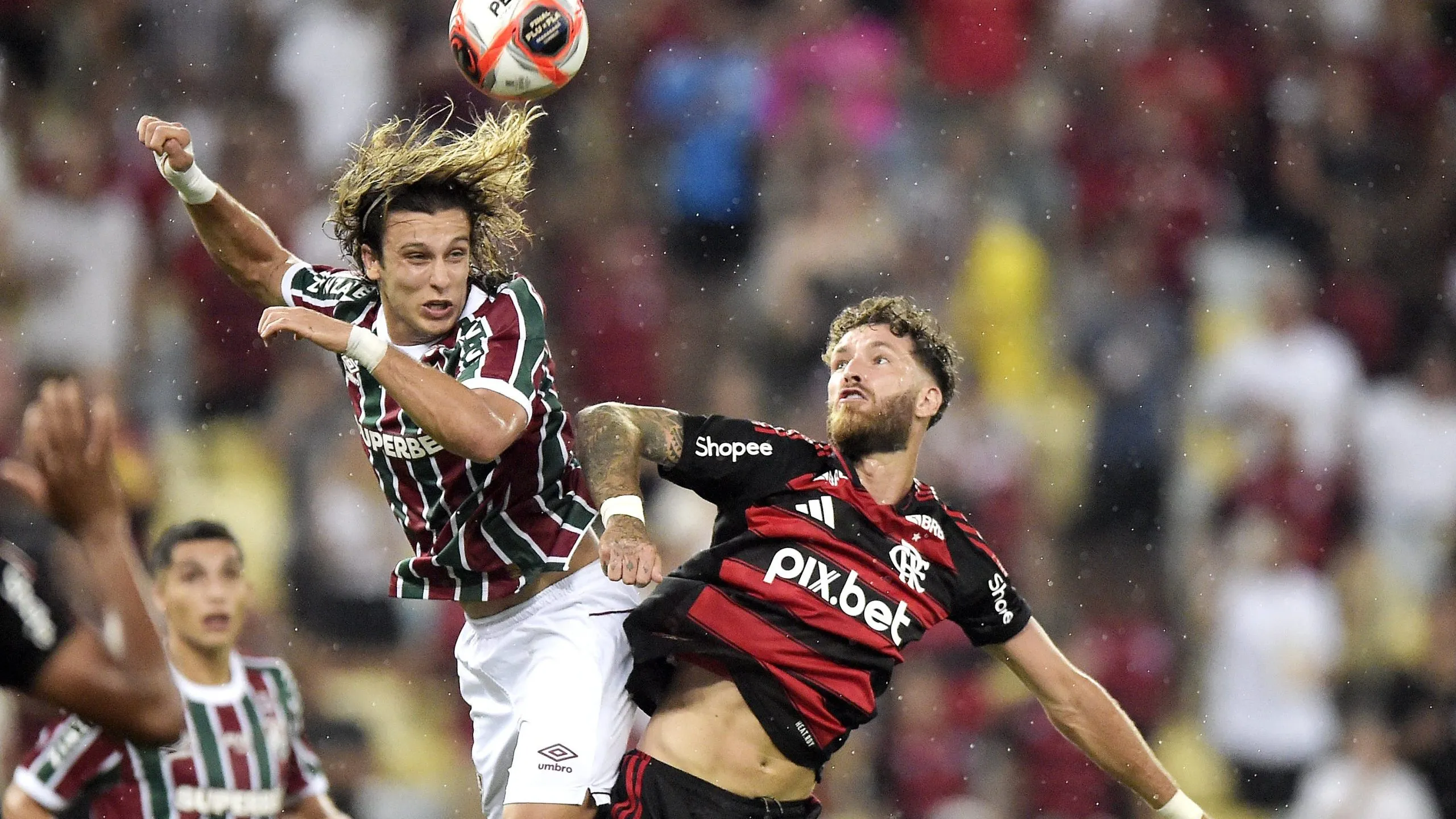 Flamengo e Fluminense prometem fazer mais um jogo equilibrado em decisão no Maracanã. Foto: Alexandre Loureiro/AGIF