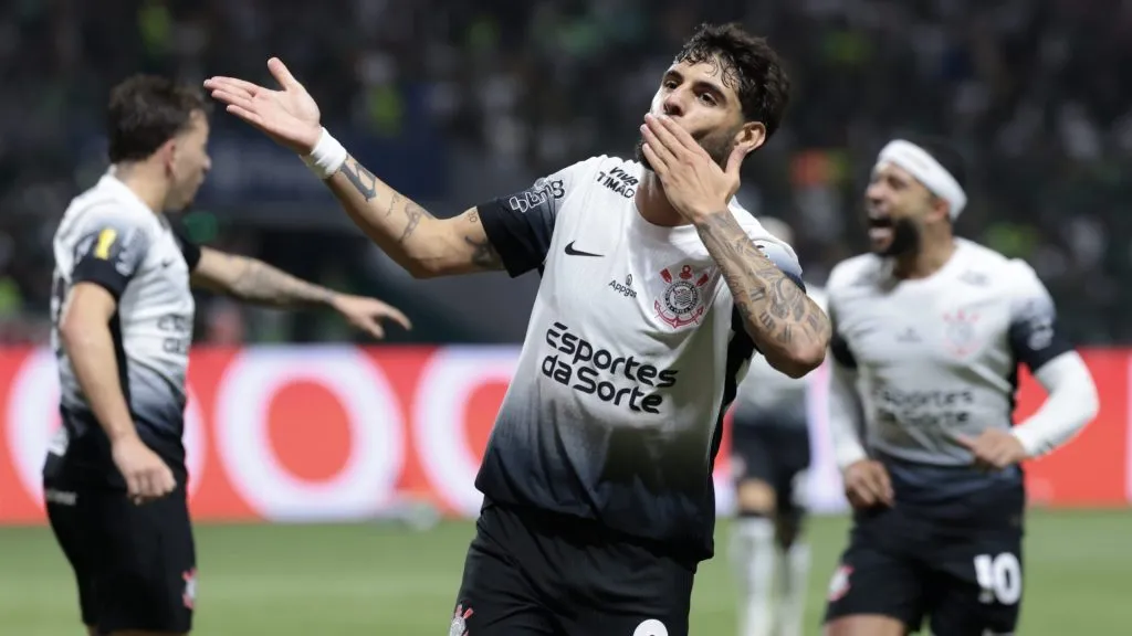 Yuri Alberto comemorando gol contra o Palmeiras pela final do Campeonato Paulista 2025. Foto: Marcello Zambrana/AGIF