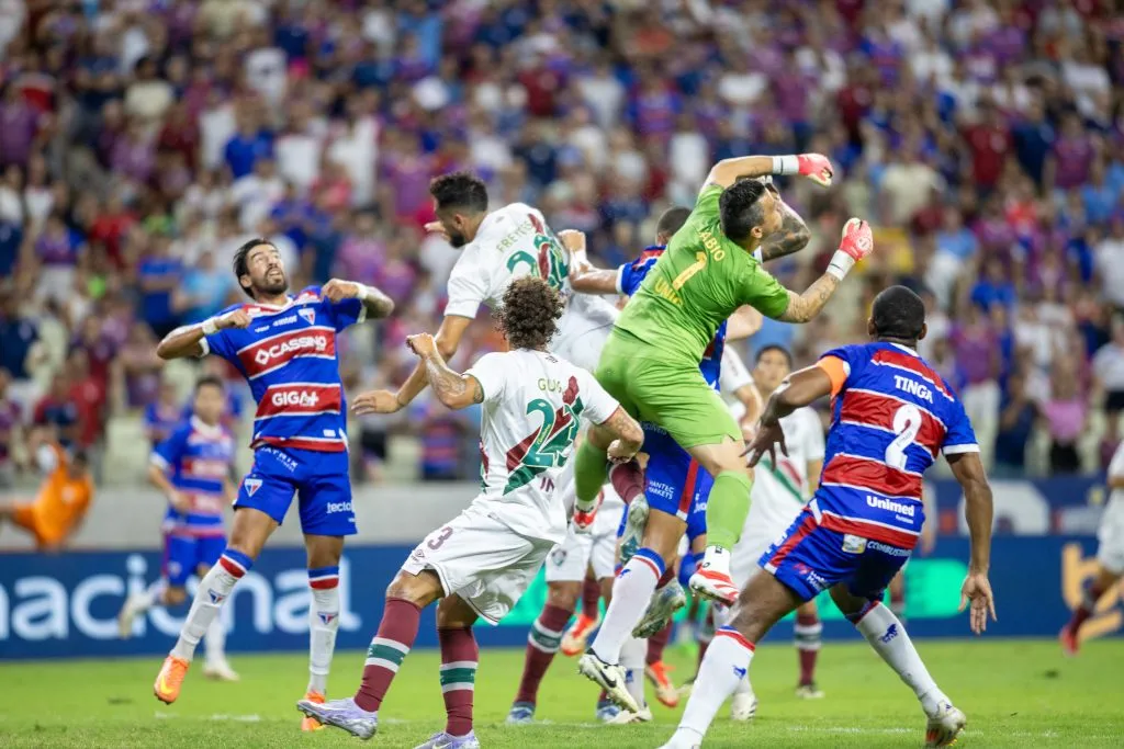 Fabio goleiro do Fluminense – Foto: Baggio Rodrigues/AGIF