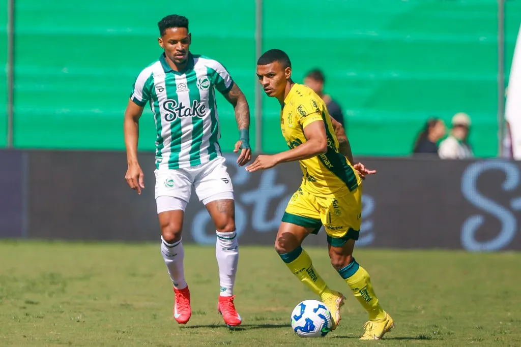 Negueba jogador do Mirassol durante partida contra o Juventude – Foto: Luiz Erbes/AGIF