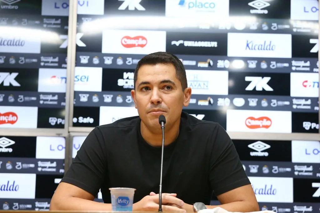 Pedro Martins tem futuro definido no Santos – Foto: Mauricio De Souza/AGIF