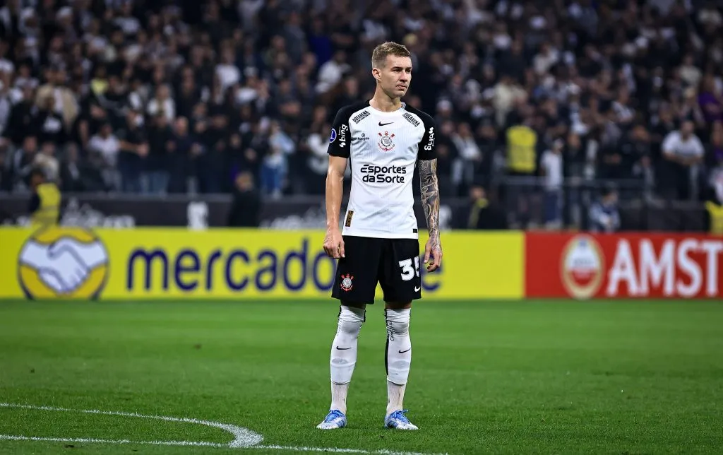 Charles jogador do Corinthians durante partida contra o America de Cali no estadio Arena Corinthians pelo campeonato Copa Sul-americana 2025. Foto: Fabio Giannelli/AGIF