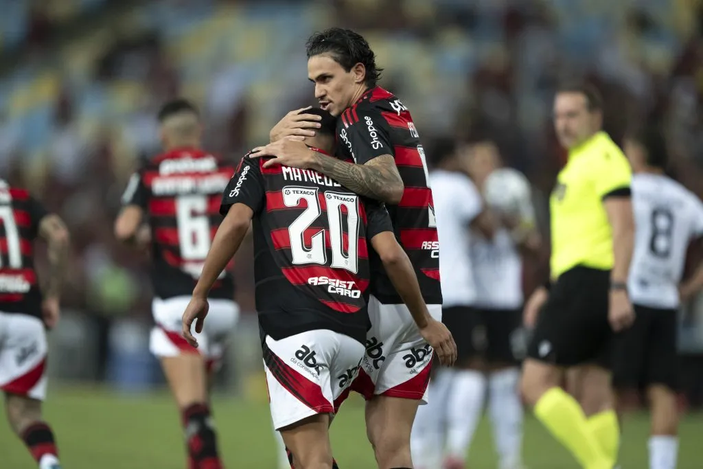 Matheus Gonçalves jogando pelo Flamengo 