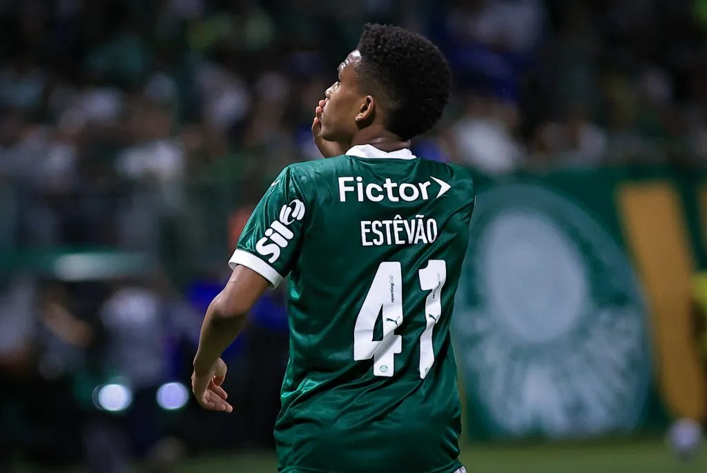 SP – SAO PAULO – 22/05/2025 – COPA DO BRASIL 2025, PALMEIRAS X CEARA – Estevao jogador do Palmeiras comemora seu gol durante partida contra o Ceara no estadio Arena Allianz Parque pelo campeonato Copa Do Brasil 2025. Foto: Fabio Giannelli/AGIF