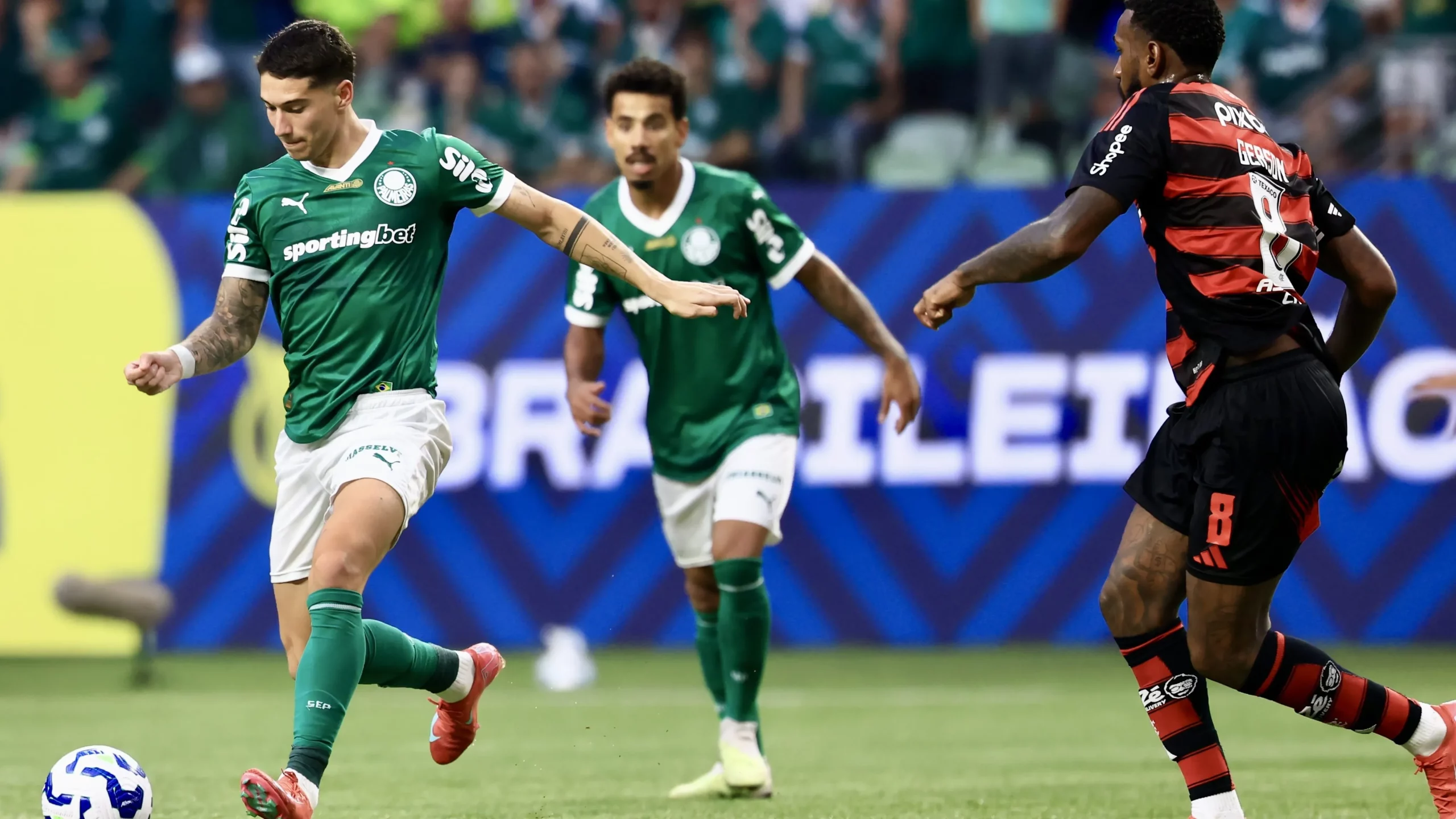 Emiliano Martínez em ação pelo Verdão – Foto: Marcello Zambrana/AGIF