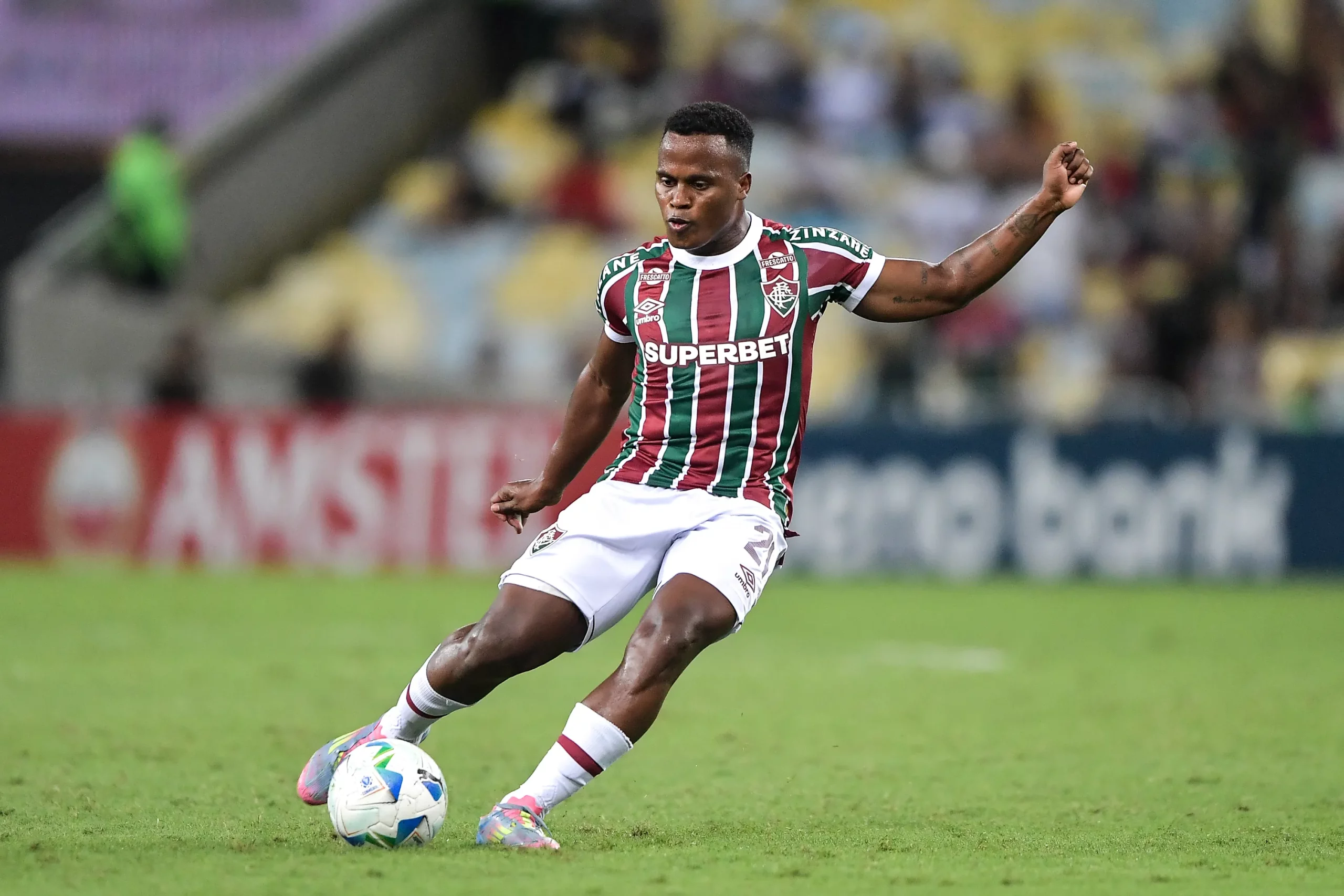Arias jogador do Fluminense durante partida contra o Once Caldas no estadio Maracana pelo campeonato Copa Sul-americana 2025. Foto: Thiago Ribeiro/AGIF