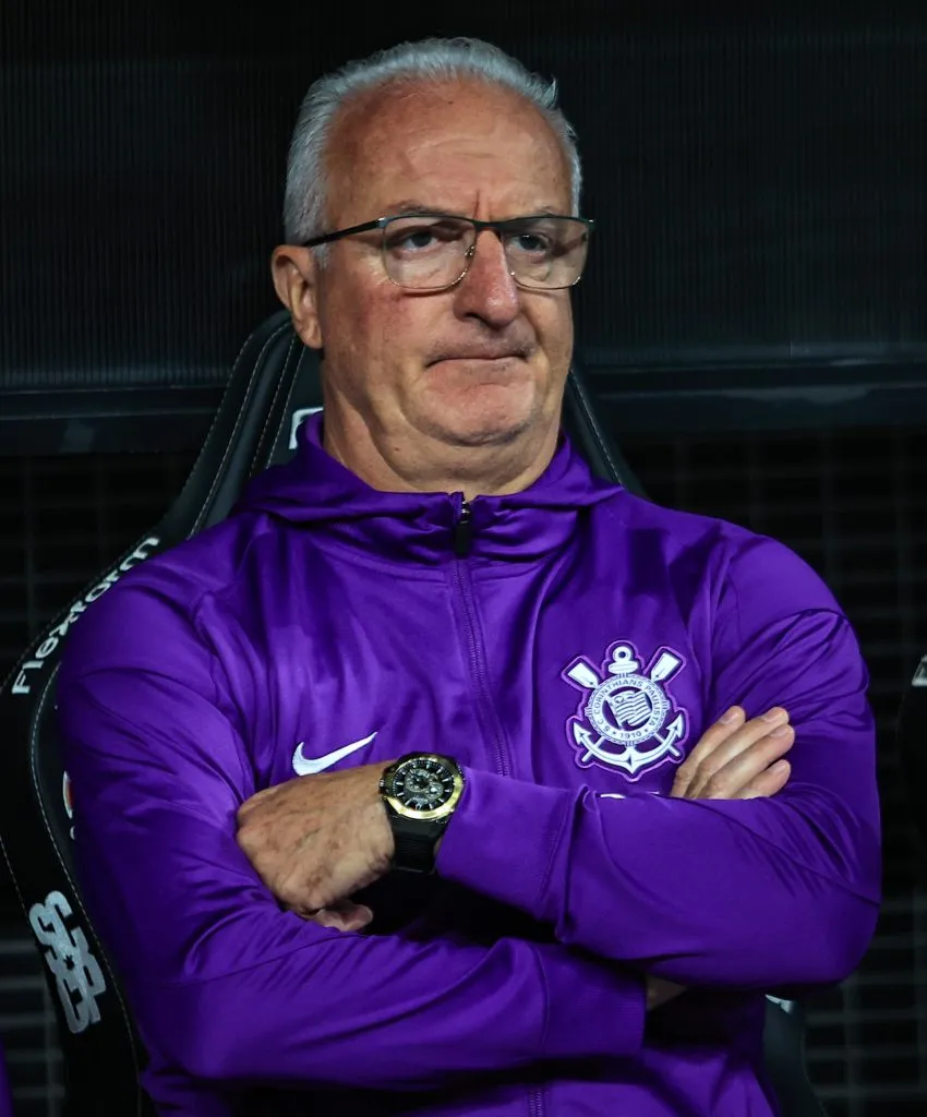 Dorival Jr técnico do Corinthians durante partida contra o Vitoria – Foto: Fabio Giannelli/AGIF