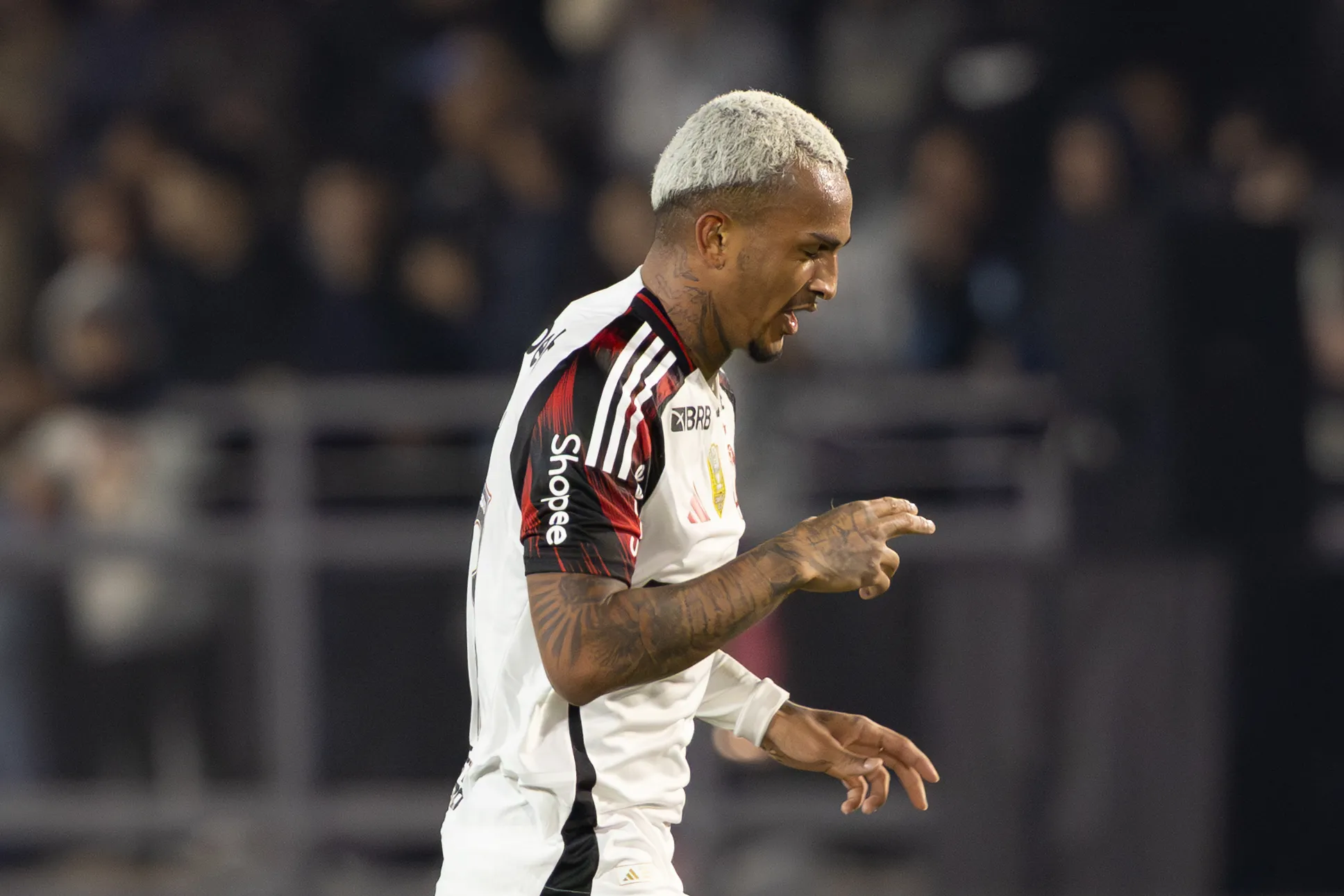 SP – BRAGANCA PAULISTA – 23/07/2025 – BRASILEIRO A 2025, BRAGANTINO X FLAMENGO – WESLEY  jogador do Flamengo comemora seu gol durante partida contra o Bragantino no estadio Cicero De Souza Marques pelo campeonato Brasileiro A 2025. Foto: Joisel Amaral/AGIF