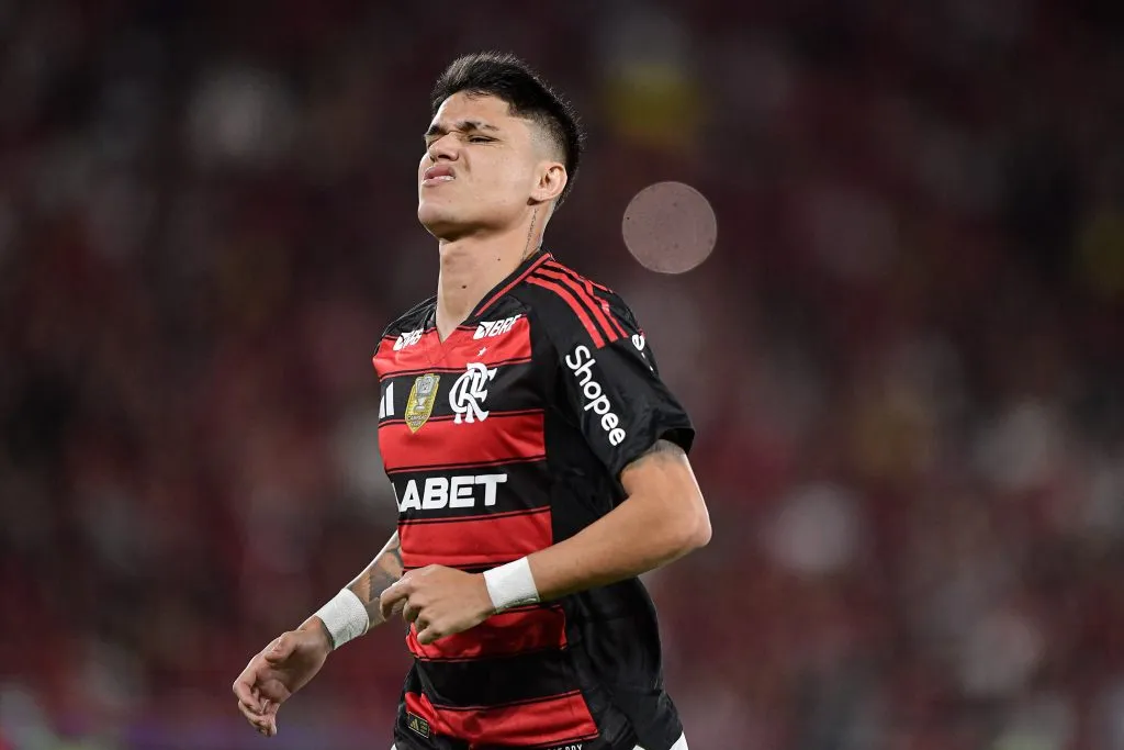 Luiz Araujo jogador do Flamengo durante partida contra o Atletico-MG no estadio Maracana pelo campeonato Brasileiro A 2025. Foto: Thiago Ribeiro/AGIF