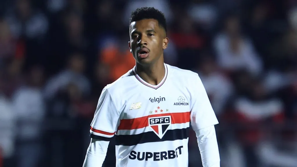 Marcos Antonio jogador do Sao Paulo durante partida contra o Athletico-PR no estadio Morumbi pelo campeonato Copa Do Brasil 2025. Foto: Marcello Zambrana/AGIF