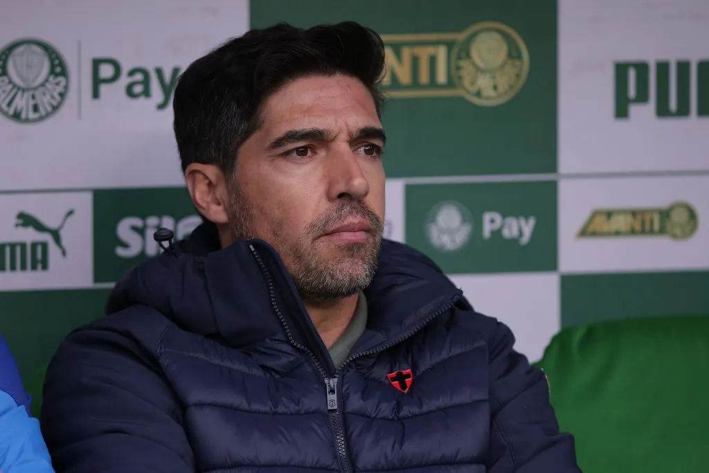 SP – SAO PAULO – 10/08/2025 – BRASILEIRO A 2025, PALMEIRAS X CEARA – Abel Ferreira tecnico do Palmeiras durante partida contra o Ceara no estadio Arena Allianz Parque pelo campeonato Brasileiro A 2025. Foto: Ettore Chiereguini/AGIF