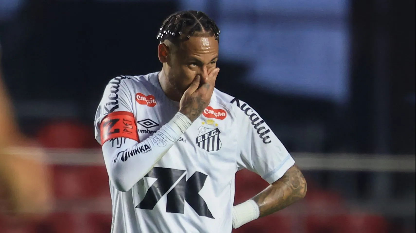 Neymar fez trabalho interno no Santos - Foto: Marcello Zambrana/AGIF.