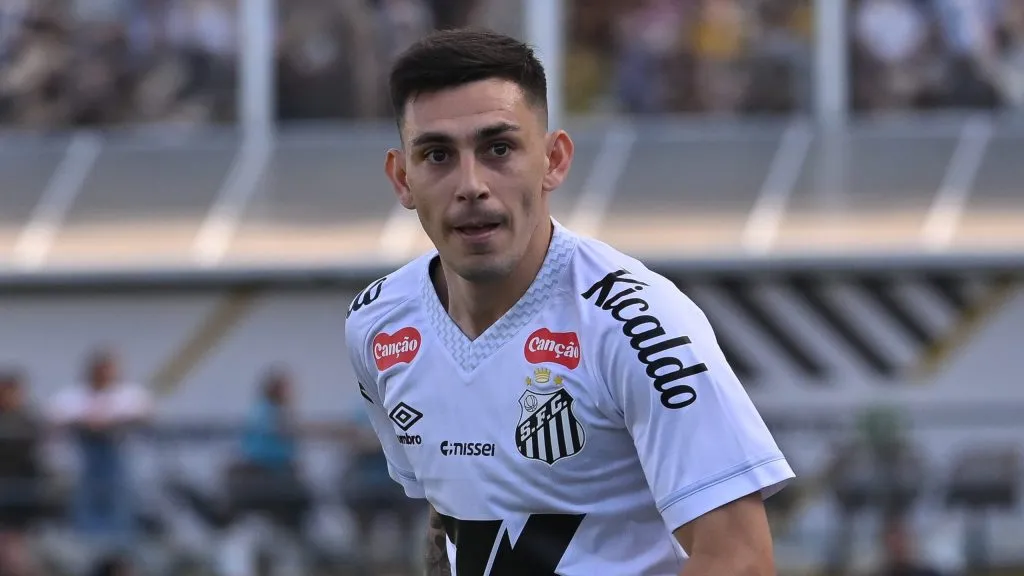 Escobar reconquistou espaço no Peixe –  Foto: Jota Erre/AGIF