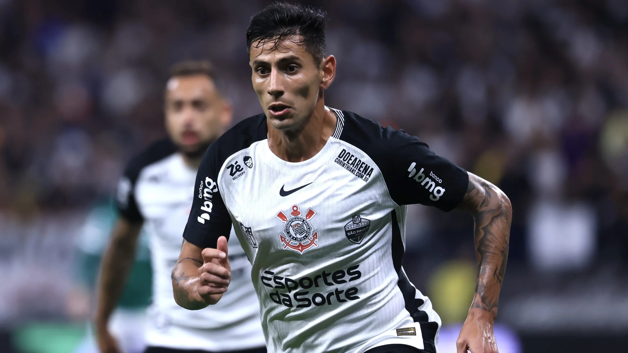 Lateral-esquerdo Angileri foi oferecido ao Santos em troca por João Paulo – Foto: Marcello Zambrana/AGIF