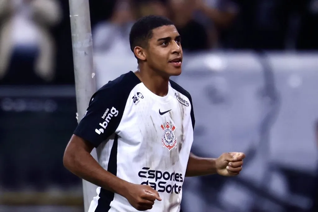 Gui Negão dá assistência e marca em vitória do Timão na Neo Química Arena. Foto: Marcello Zambrana/AGIF