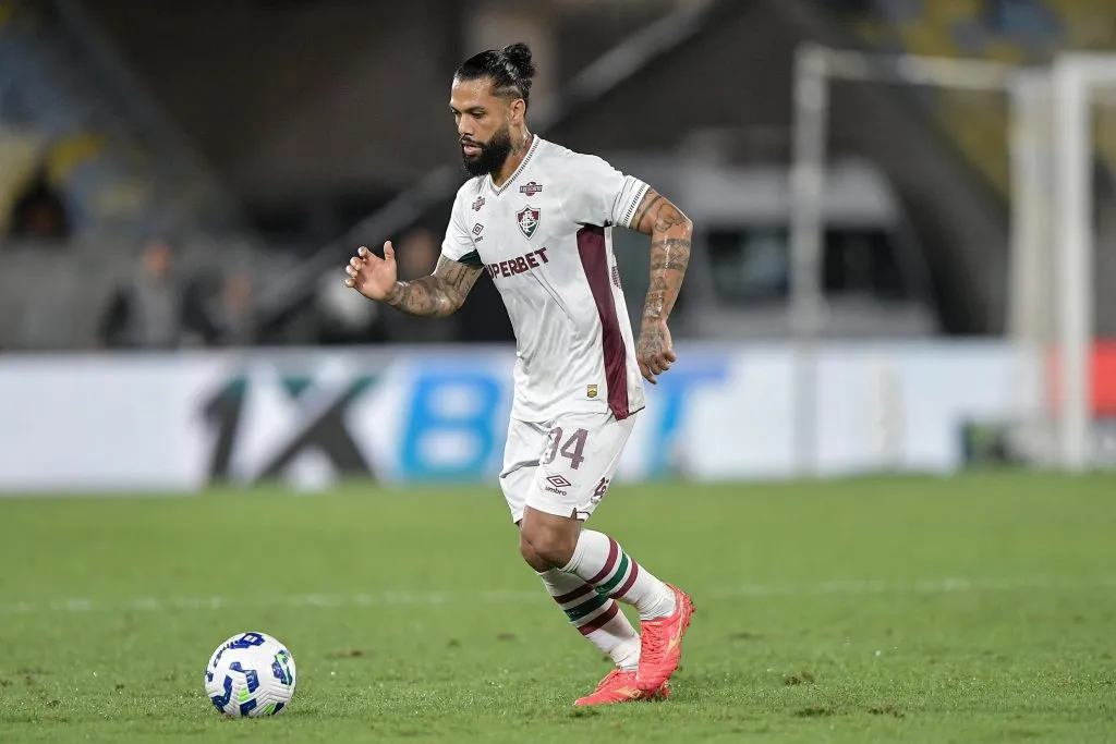 Otávio em ação no jogo de ontem. Foto: Thiago Ribeiro/AGIF
