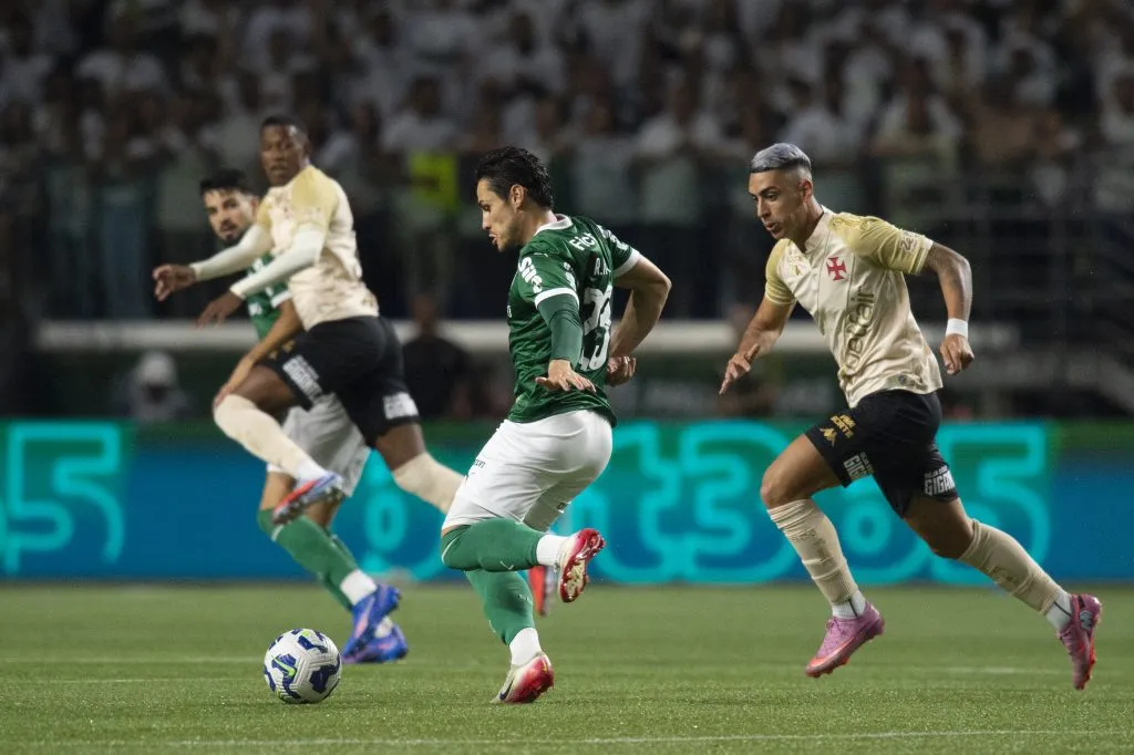 Vasco é facilmente dominado em jogo ruim contra o Palmeiras. Foto: Anderson Romao/AGIF