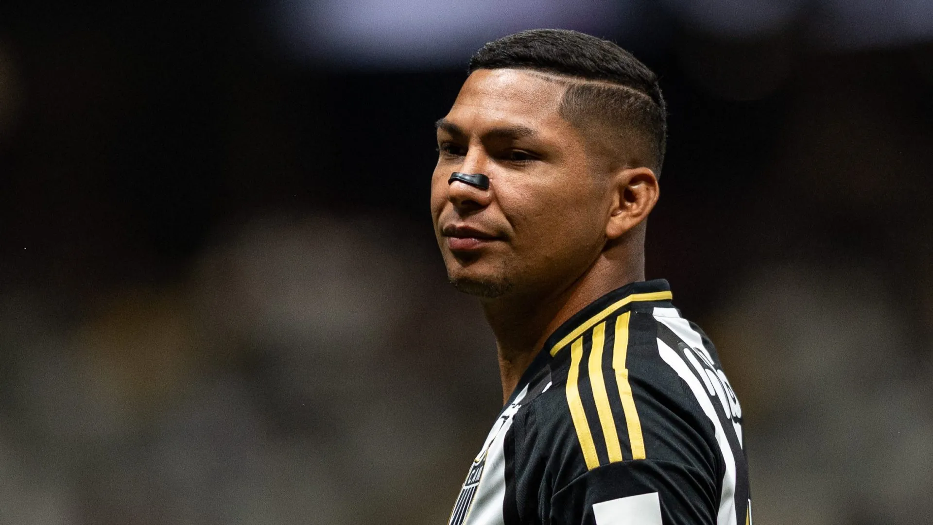 Rony em campo pelo Galo. Foto: Alessandra Torres/AGIF