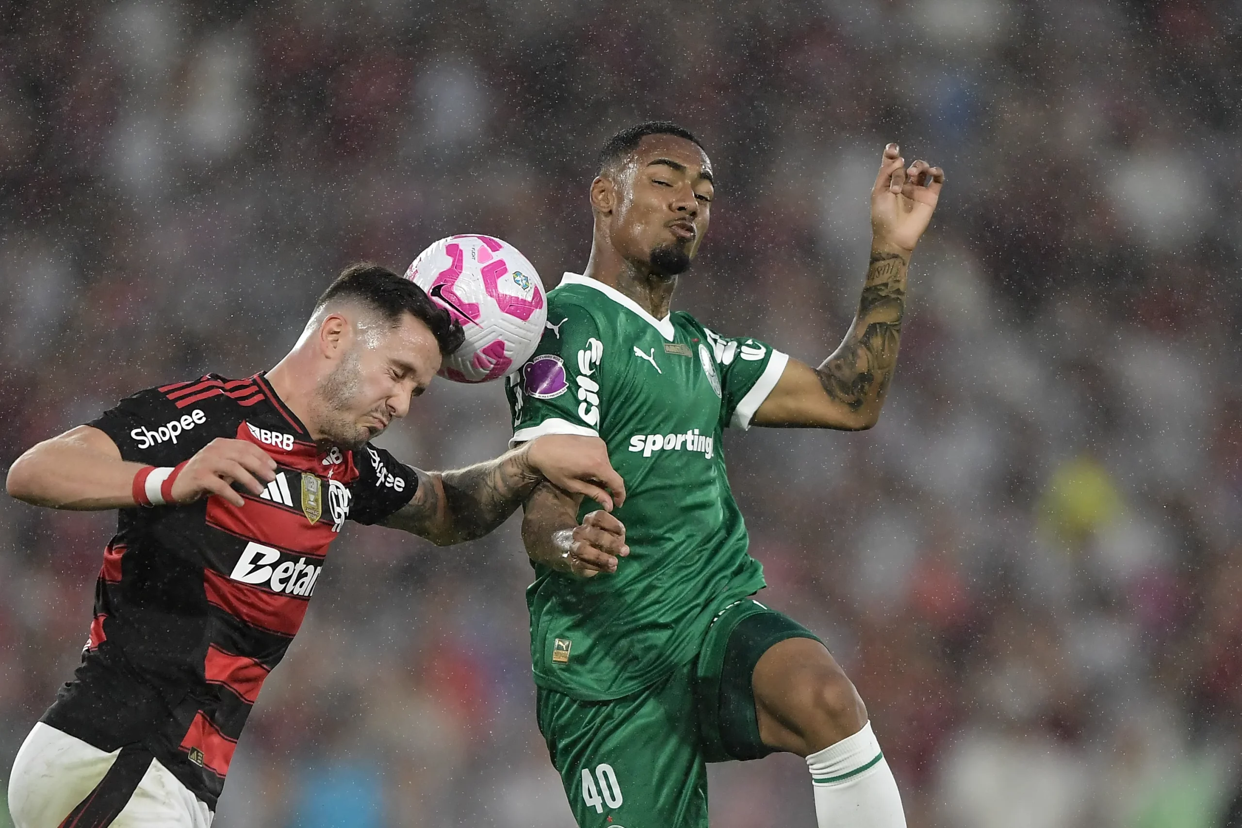 Saul jogador do Flamengo durante partida contra o Palmeiras no estadio Maracana pelo campeonato Brasileiro A 2025. Foto: Thiago Ribeiro/AGIF