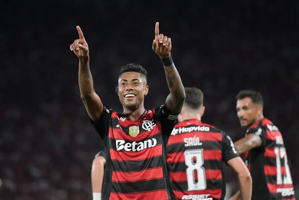 Bruno Henrique marca duas vezes em goleada do Flamengo contra o Sport. Foto: Thiago Ribeiro/AGIF