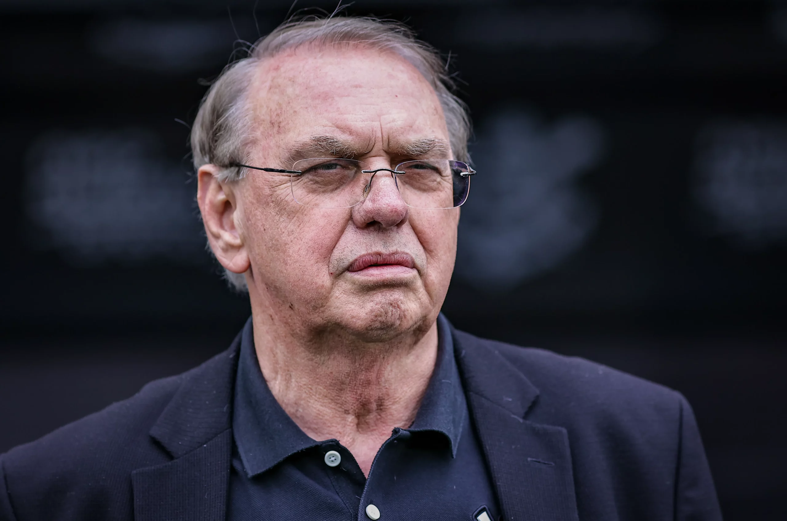 Osmar Stabile presidente do Corinthians durante aquecimento antes da partida contra o Ceara no estadio Arena Corinthians pelo campeonato Brasileiro A 2025.  Foto: Fabio Giannelli/AGIF