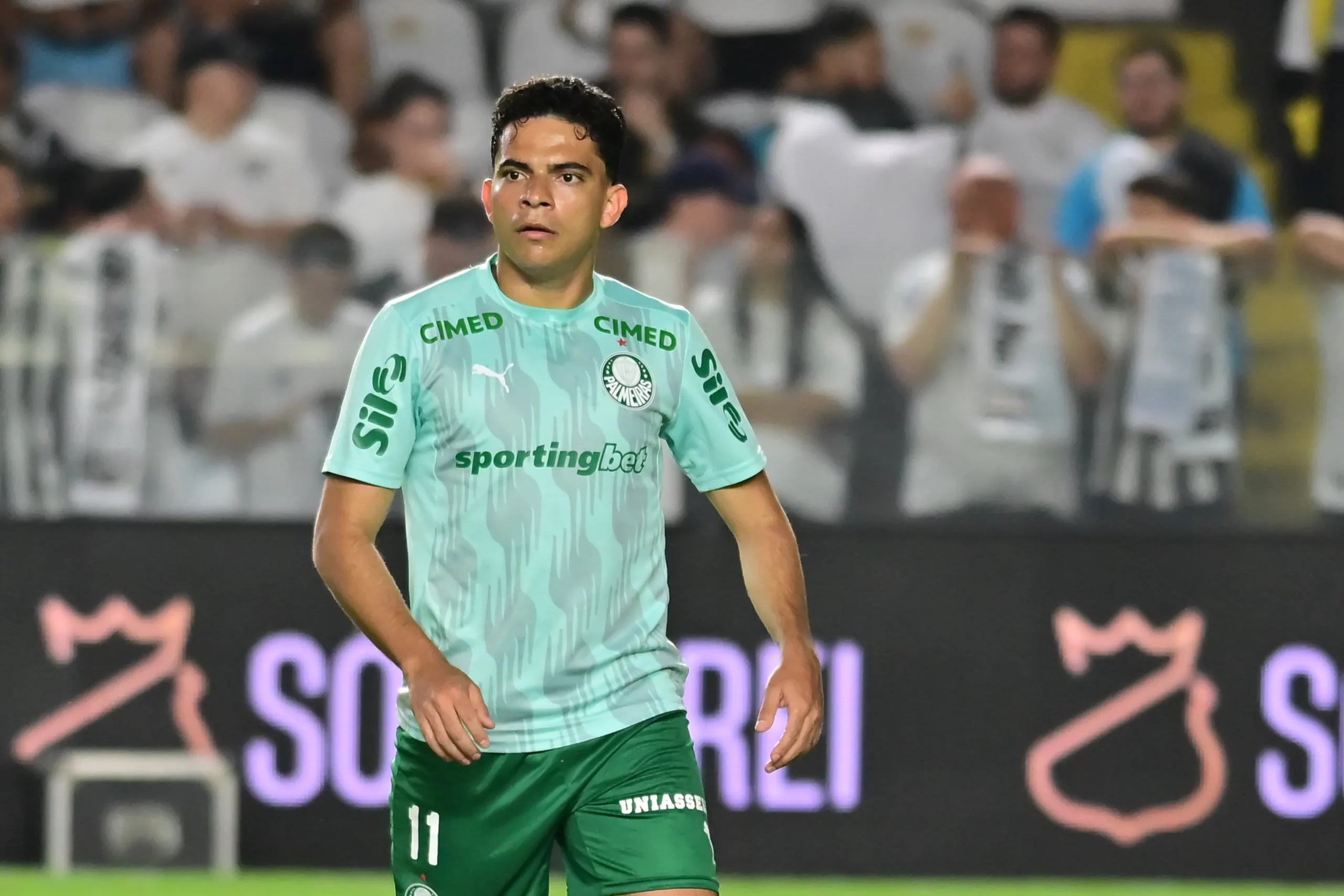 Bruno Rodrigues jogador do Palmeiras durante aquecimento antes da partida contra o Santos. Foto: Jota Erre/AGIF