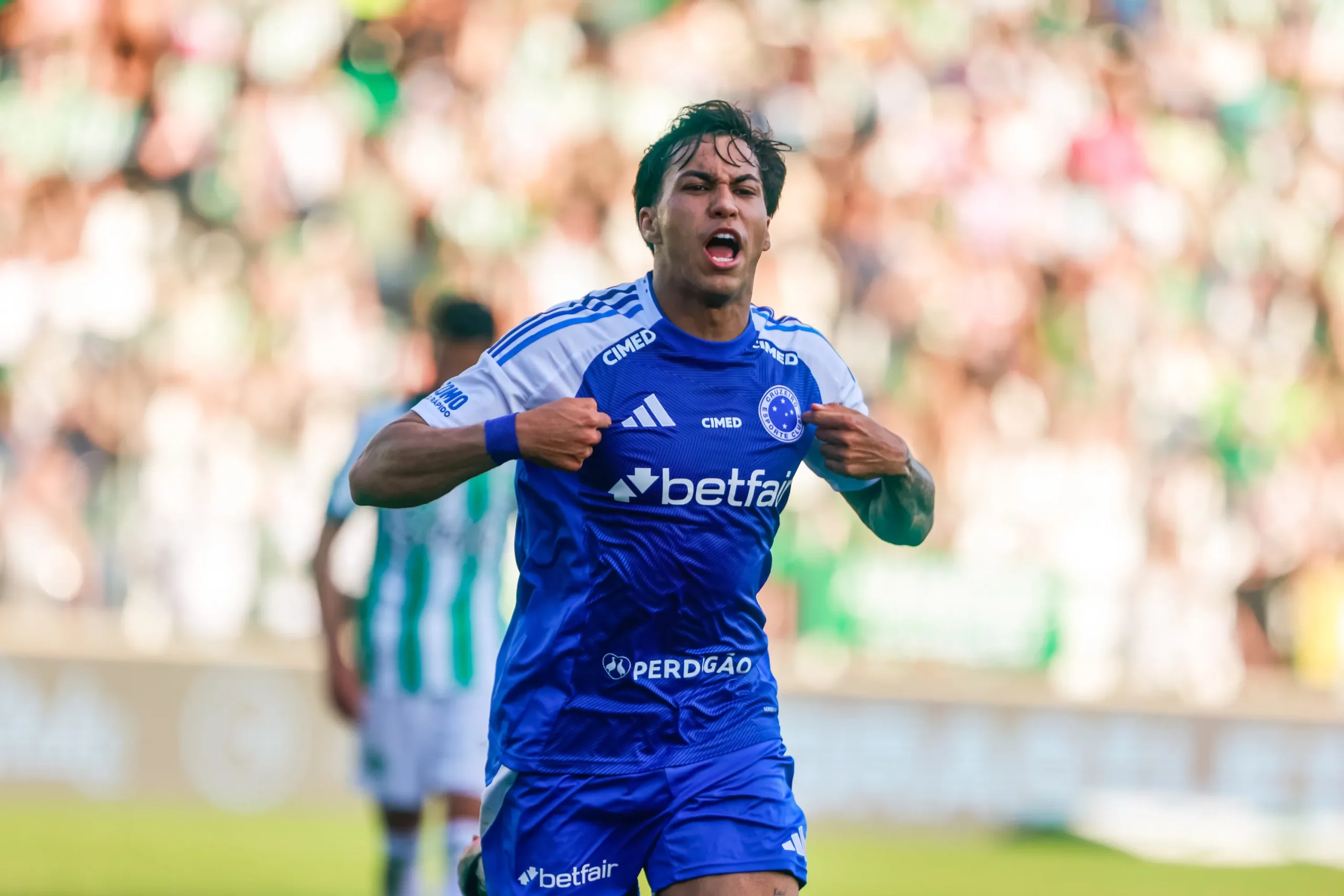 Kaio Jorge jogador do Cruzeiro comemora seu gol durante partida contra o Juventude no estadio Alfredo Jaconi pelo campeonato Brasileiro A 2025. Foto: Luiz Erbes/AGIF