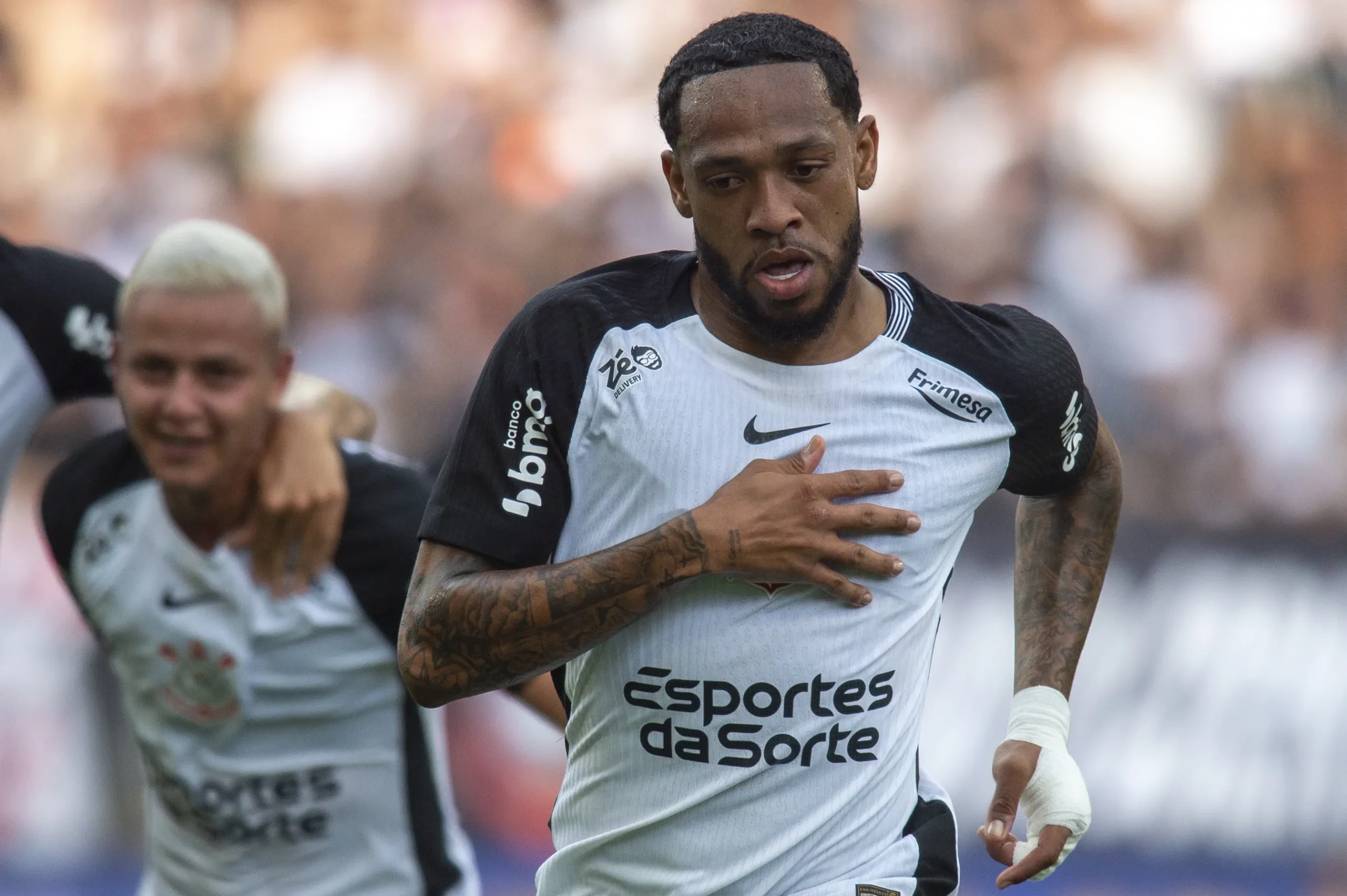 Jose Martinez  jogador do Corinthians comemora seu gol durante partida contra o Juventude. Foto: Anderson Romao/AGIF