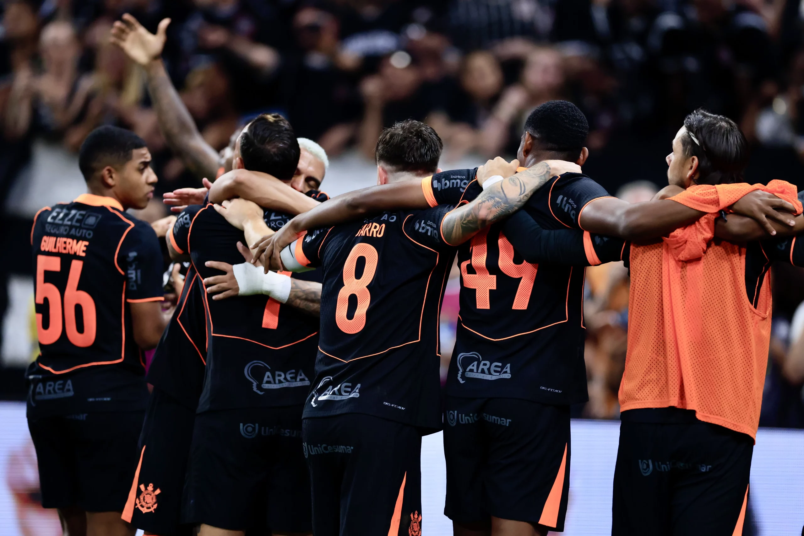 Jogadores do Corinthians comemoram vitoria por penaltis em decisao durante partida contra o Cruzeiro no estadio Arena Corinthians pelo campeonato Copa Do Brasil 2025. Foto: Marcello Zambrana/AGIF
