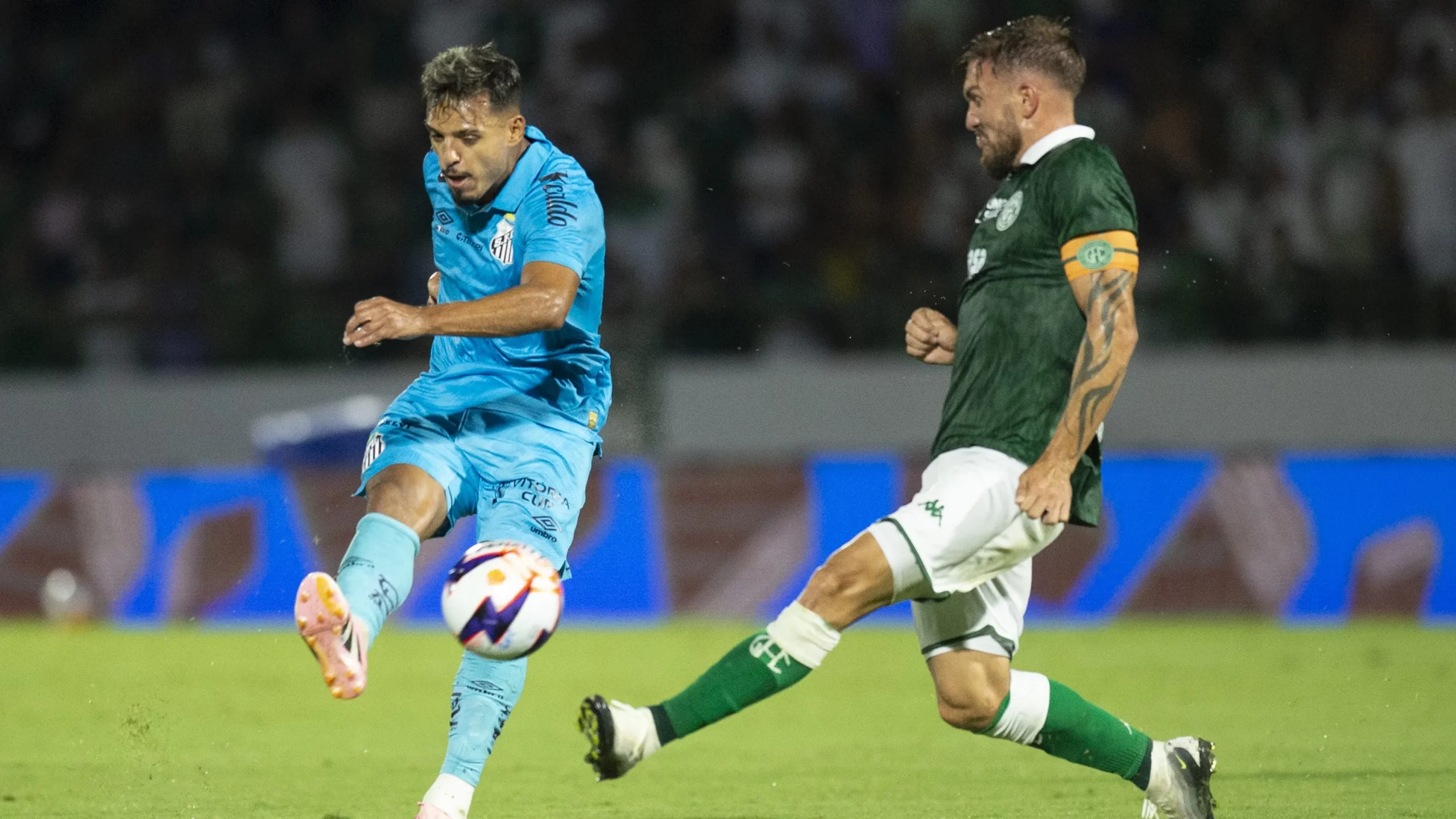 Gabriel Menino em sua primeira partida pelo Peixe, diante do Guarani – Foto: Anderson Romao/AGIF