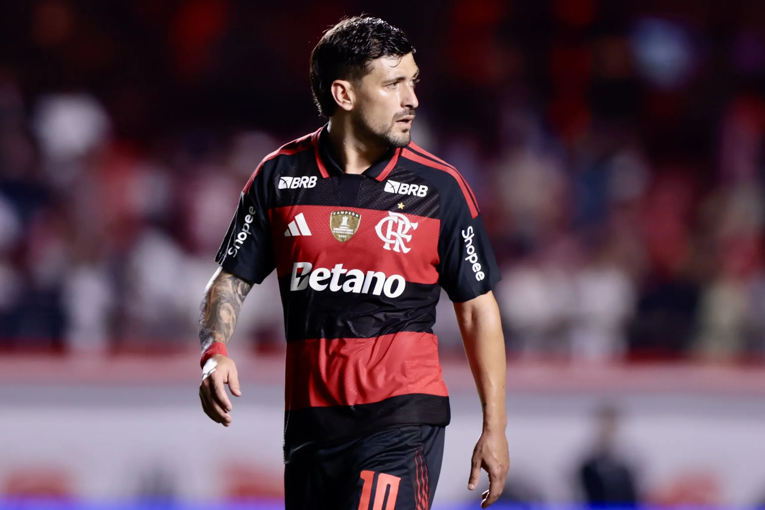 Arrascaeta jogador do Flamengo durante partida contra o Sao Paulo no estadio Morumbi pelo campeonato Brasileiro A 2026. Foto: Marcello Zambrana/AGIF